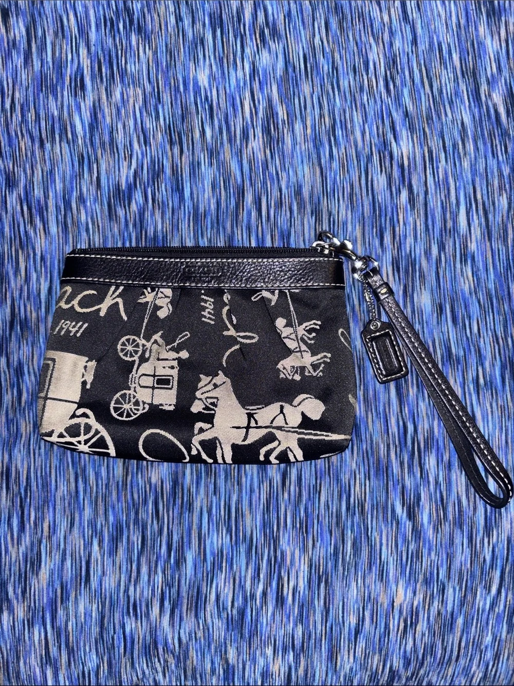 Coach Black and Cream Horse-&-Carriage Wristlet